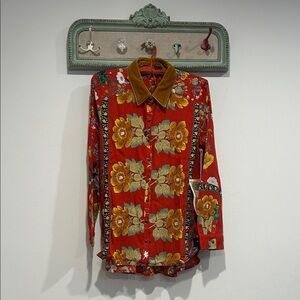 Aratta silent journey Red Floral Button Down Shirt women’s XS new w tag